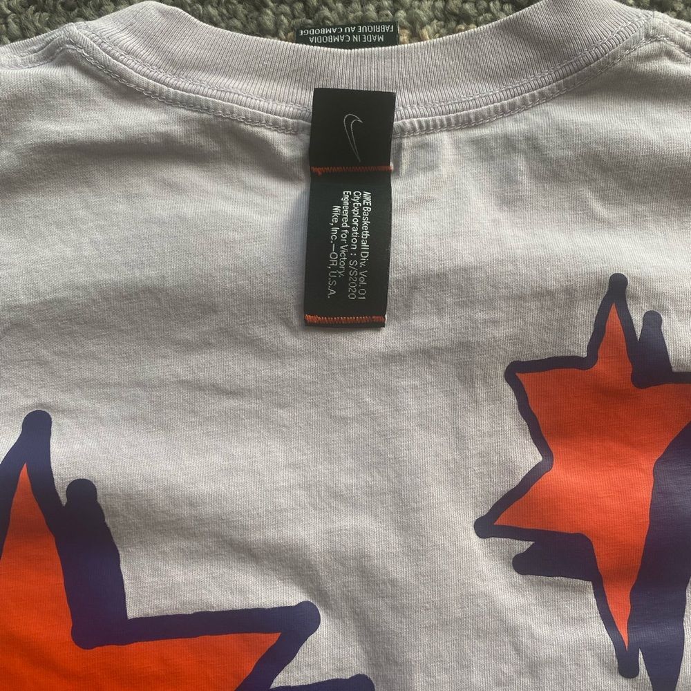 Nike City Exploration Purple Pepper Shirt - Picture 8 of 8